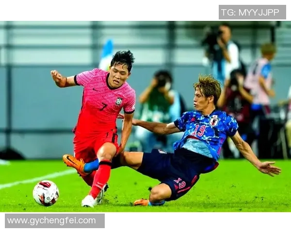 日本足球球星三战是谁的职业生涯与成就解析