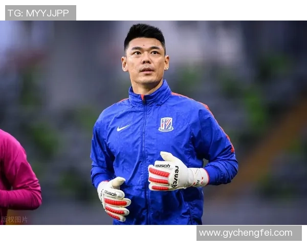 中国足球哭笑不得的球星们 从辉煌到低谷背后的无奈与坚持